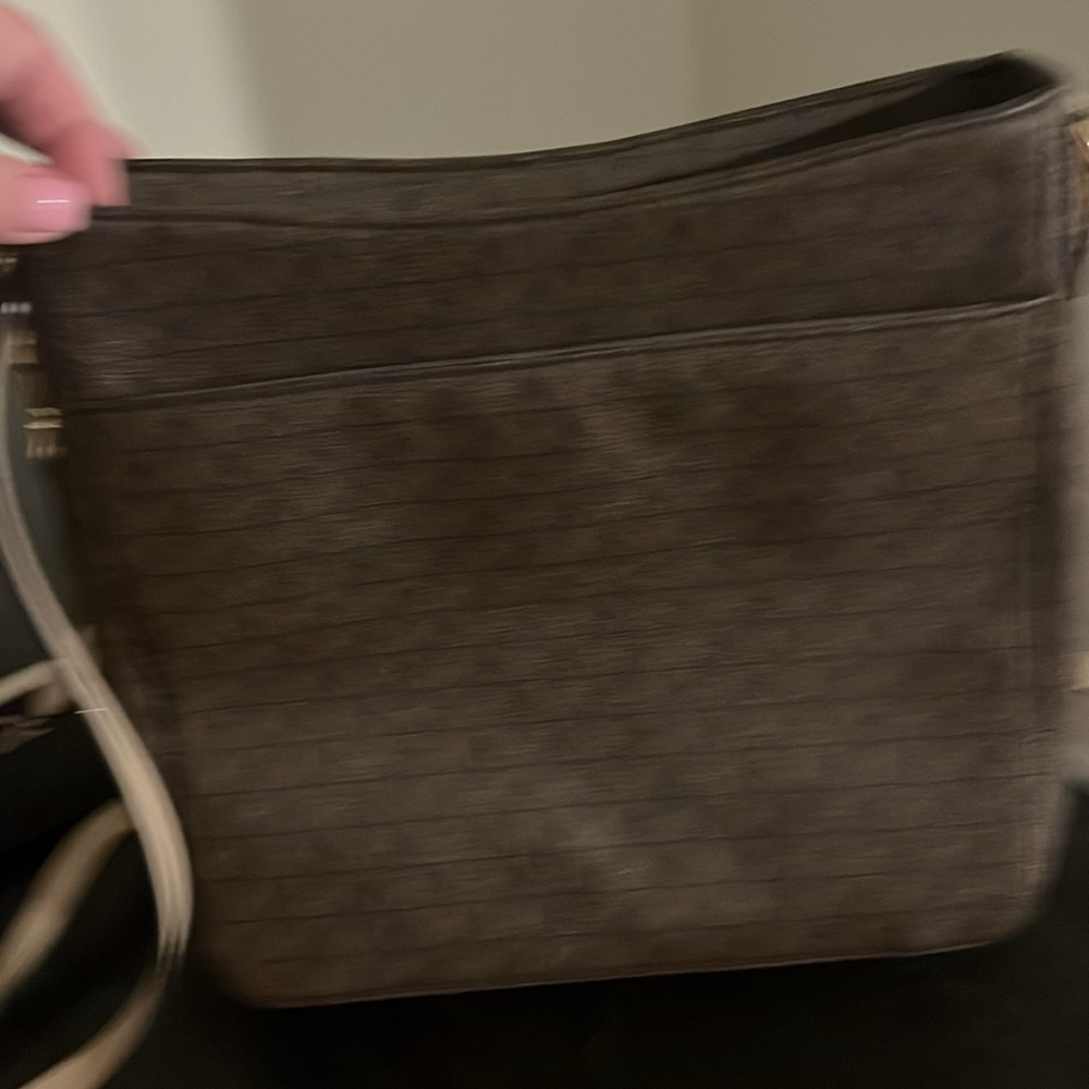Purse - Picture 3 of 3